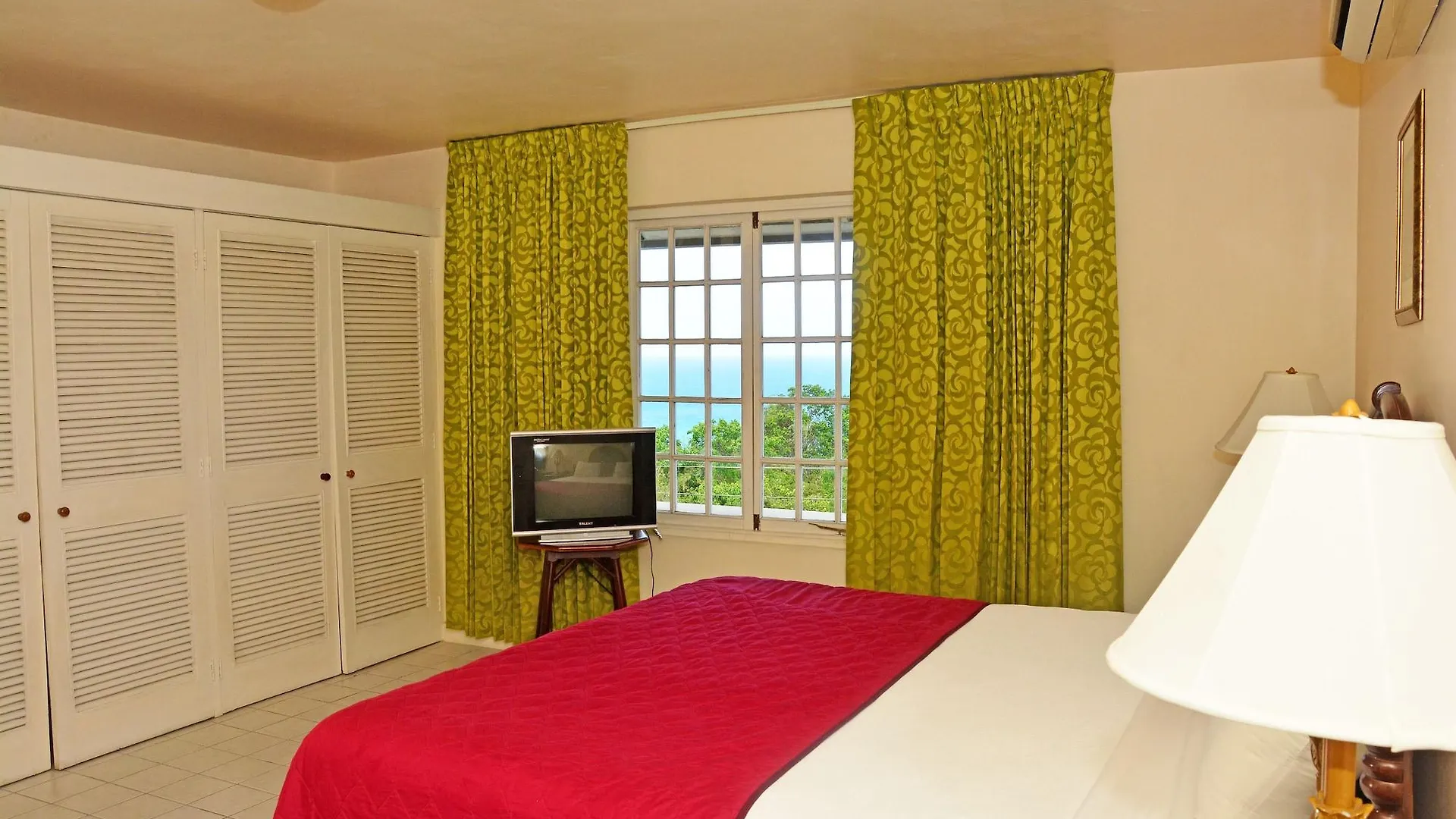 El Greco Resort Montego Bay 3*,