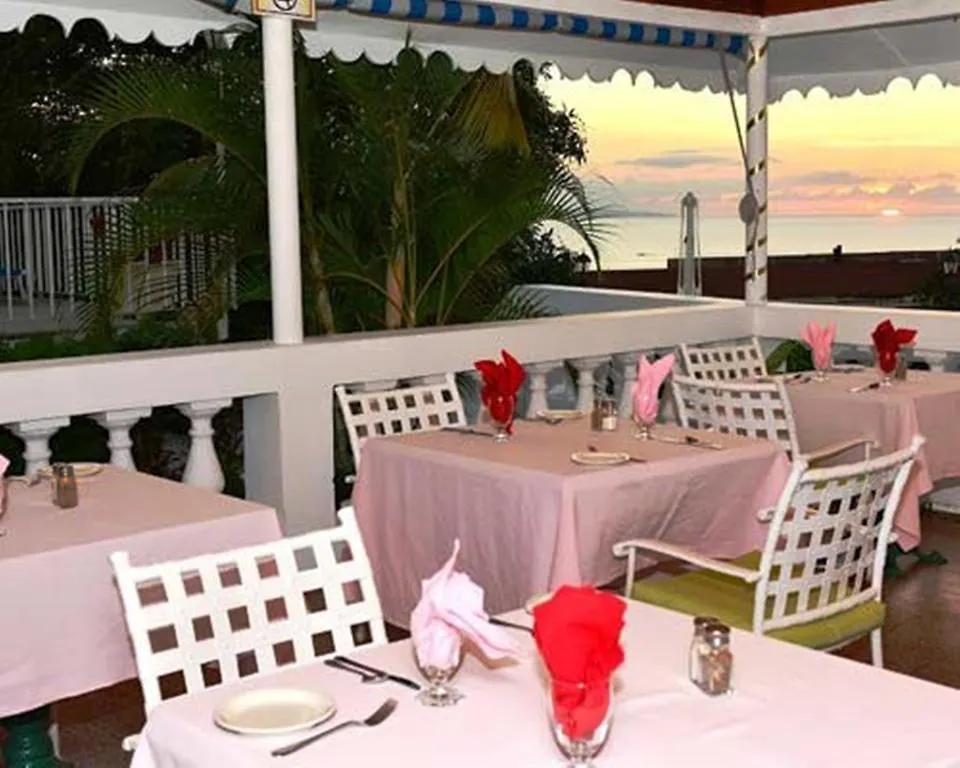 El Greco Resort Montego Bay 3*,